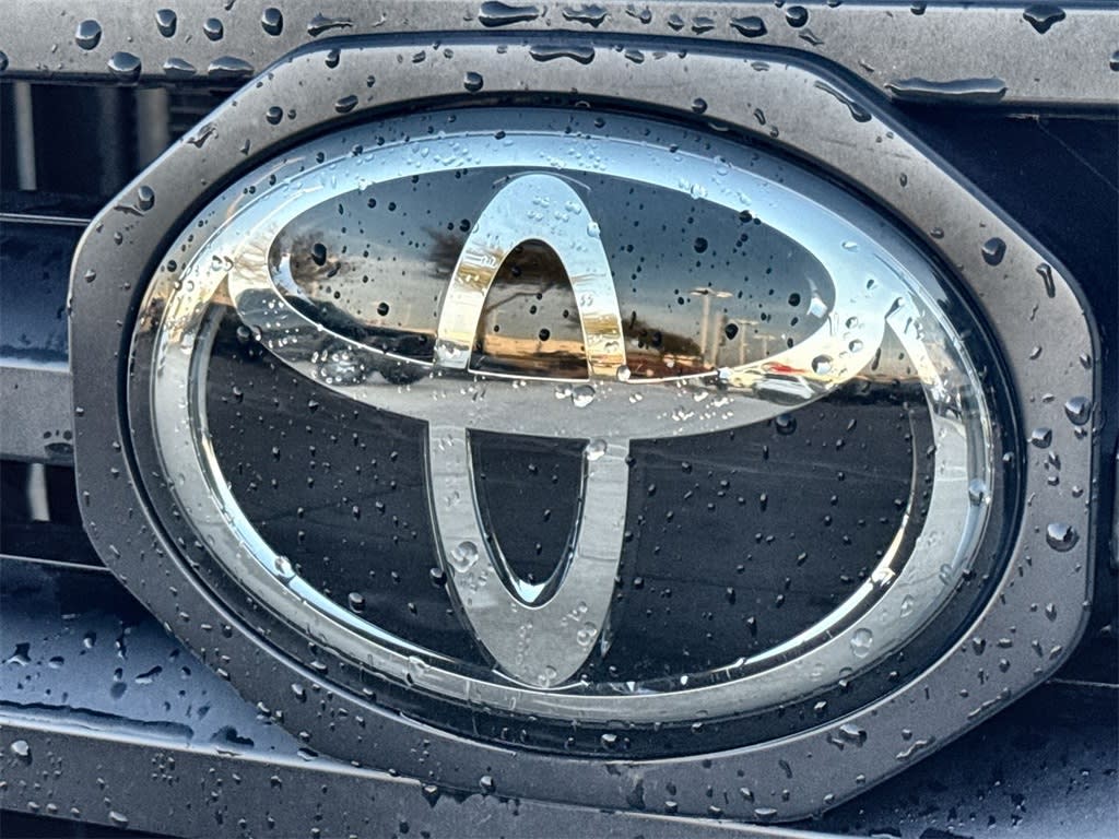 Thumbnail: 2022 Toyota Tacoma - 21