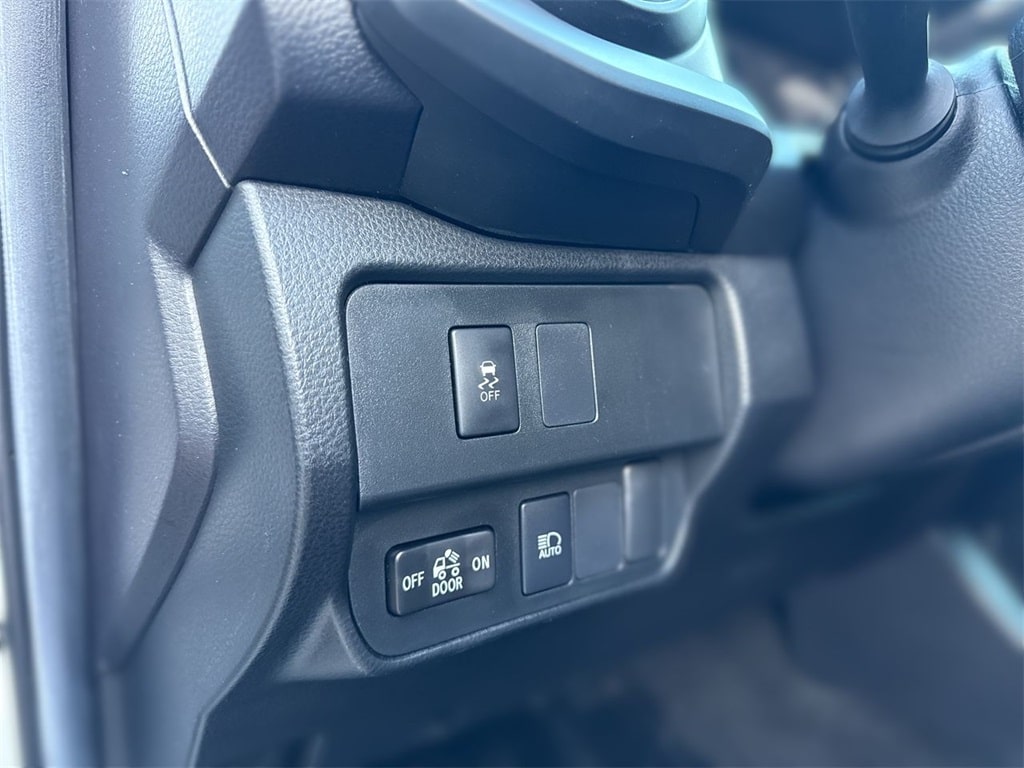 Thumbnail: 2022 Toyota Tacoma - 25