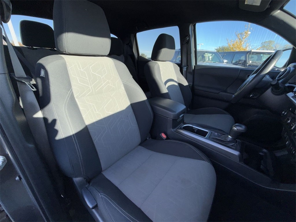 Thumbnail: 2023 Toyota Tacoma - 11