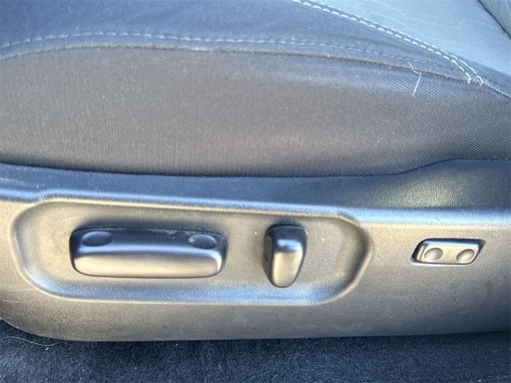 Thumbnail: 2023 Toyota Tacoma - 25