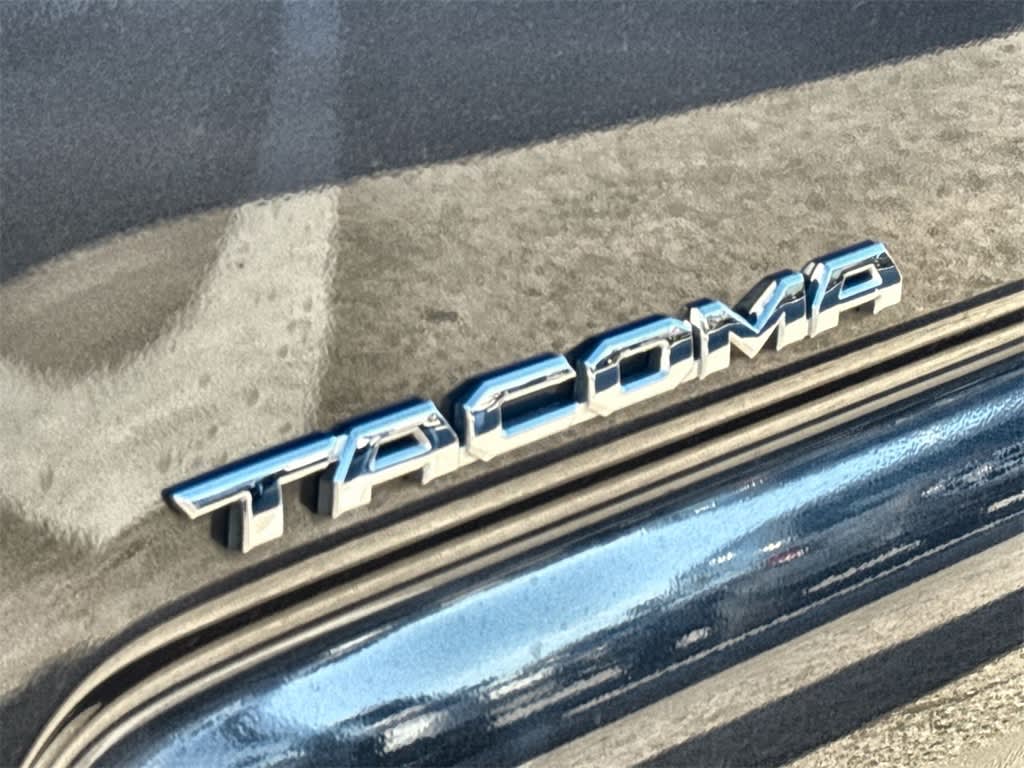 Thumbnail: 2023 Toyota Tacoma - 19