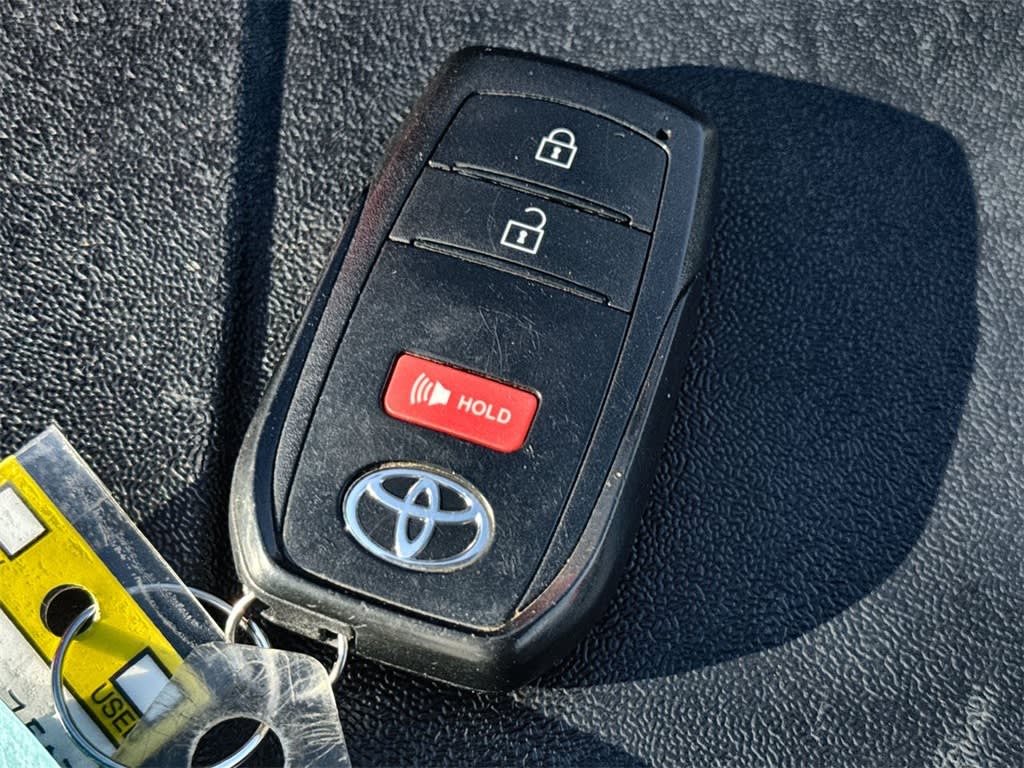 Thumbnail: 2024 Toyota Tacoma - 18