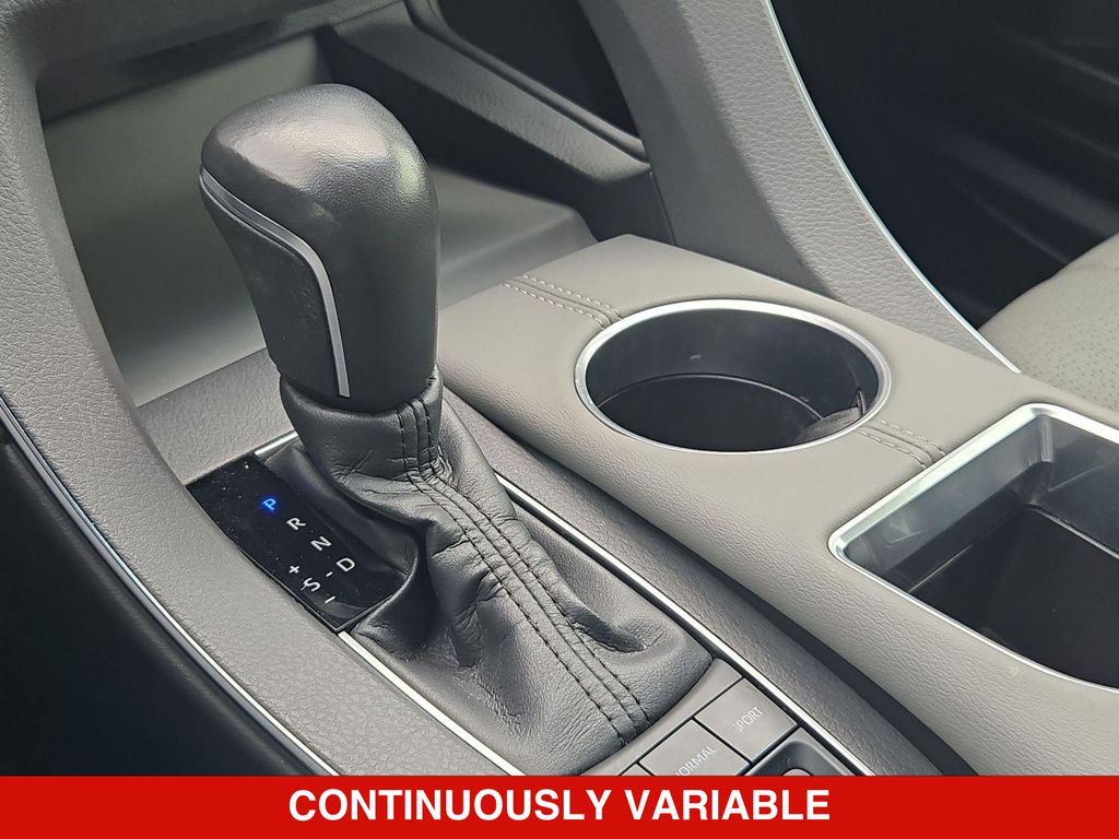 Thumbnail: 2021 Toyota Avalon - 16