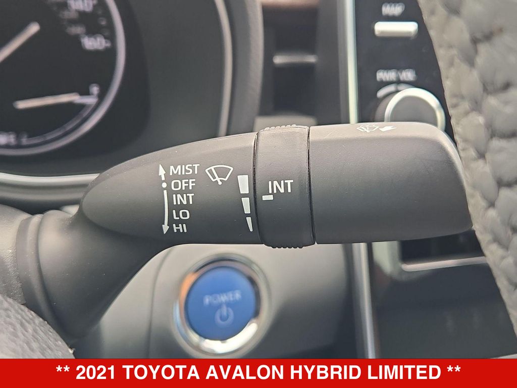 Thumbnail: 2021 Toyota Avalon - 30
