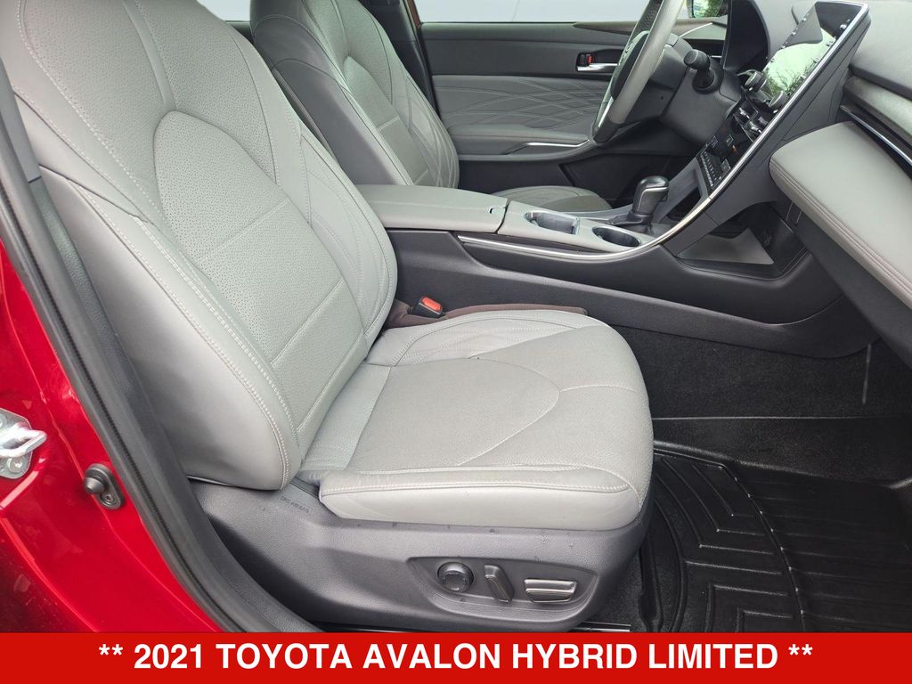 Thumbnail: 2021 Toyota Avalon - 12