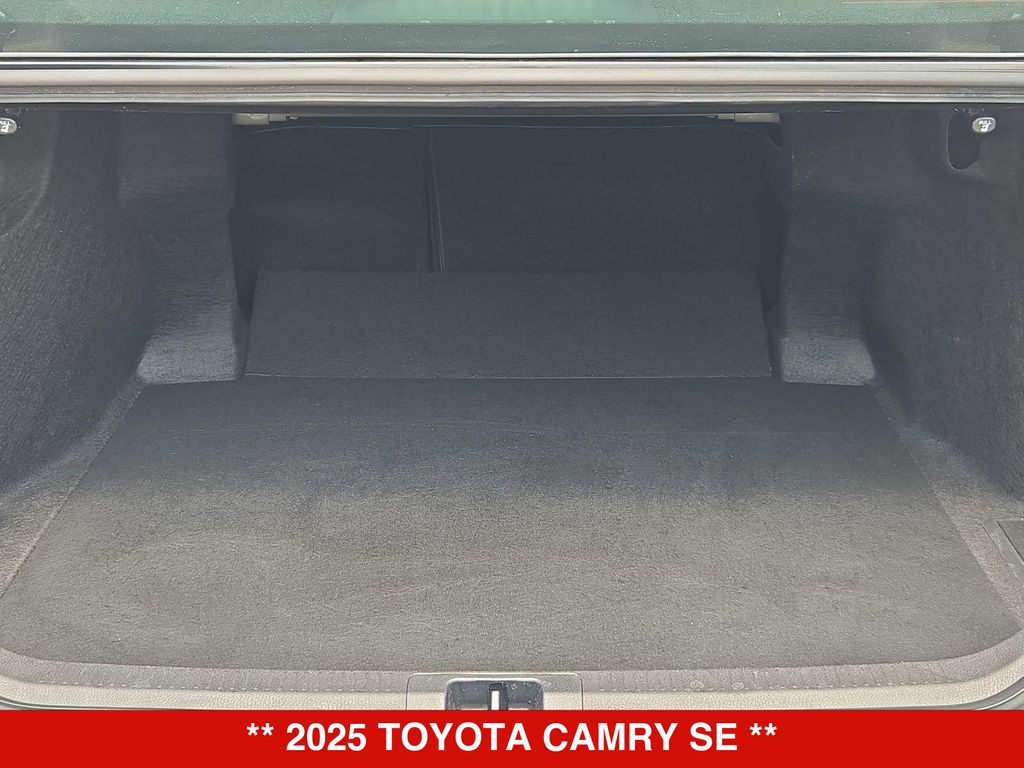 Thumbnail: 2025 Toyota Camry - 17