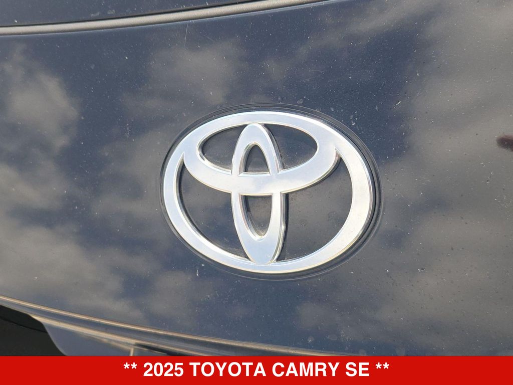 Thumbnail: 2025 Toyota Camry - 24