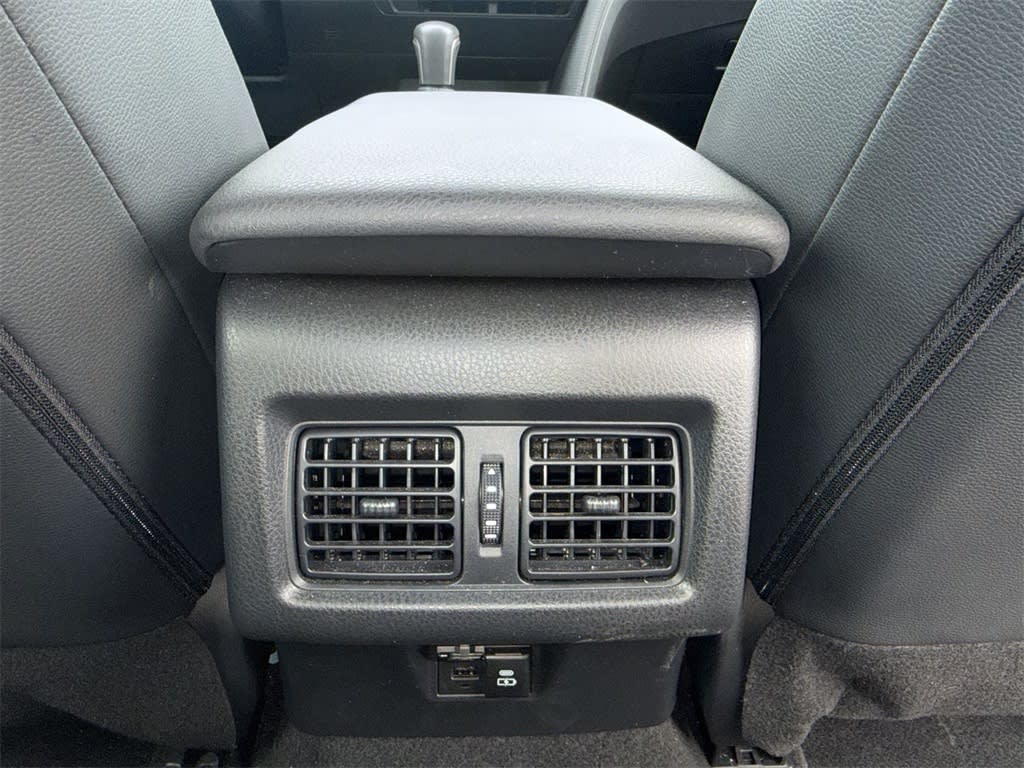 Thumbnail: 2025 Toyota Camry - 23