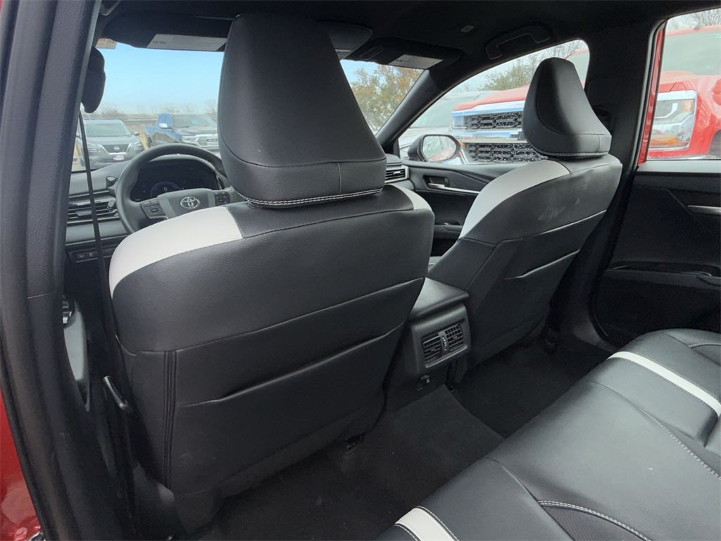 Thumbnail: 2025 Toyota Camry - 12