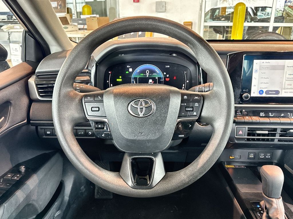 Thumbnail: 2025 Toyota Camry - 13