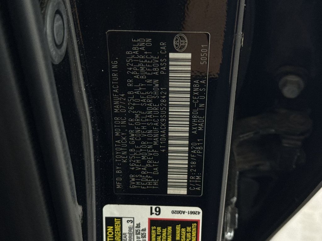 Thumbnail: 2025 Toyota Camry - 19