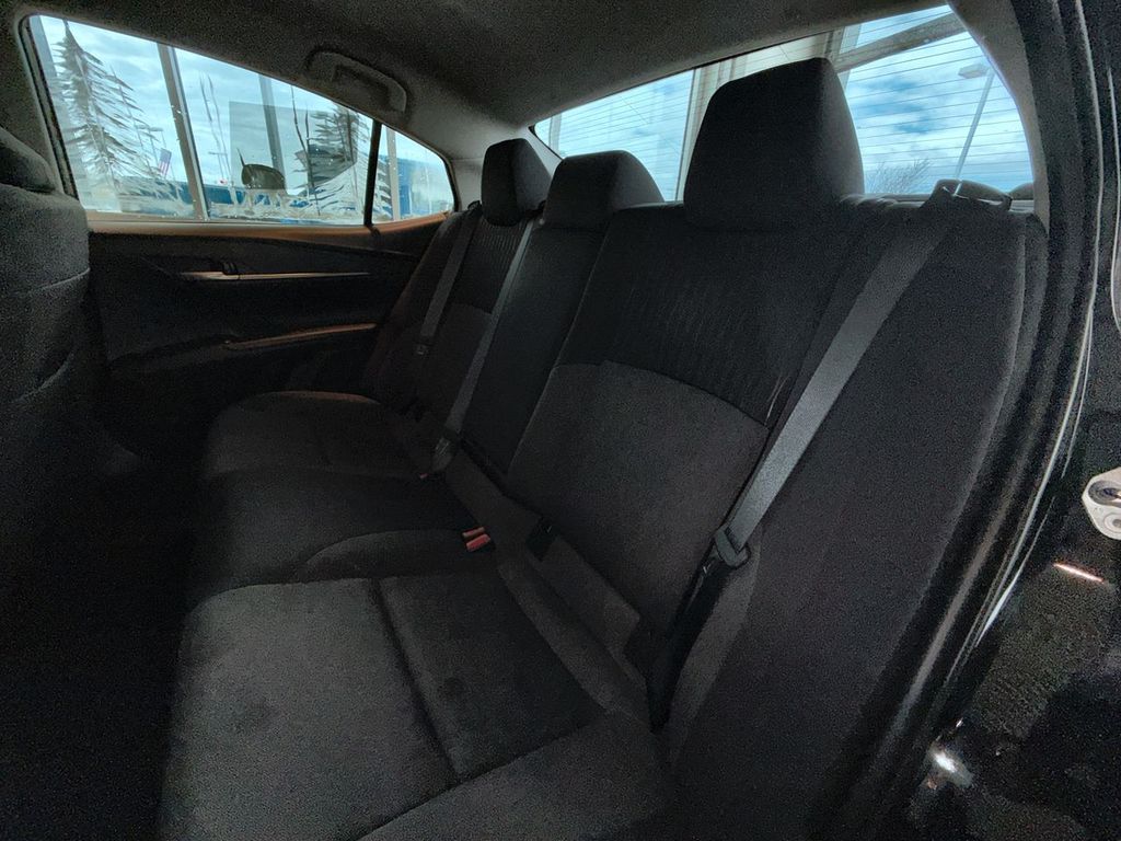 Thumbnail: 2025 Toyota Camry - 22