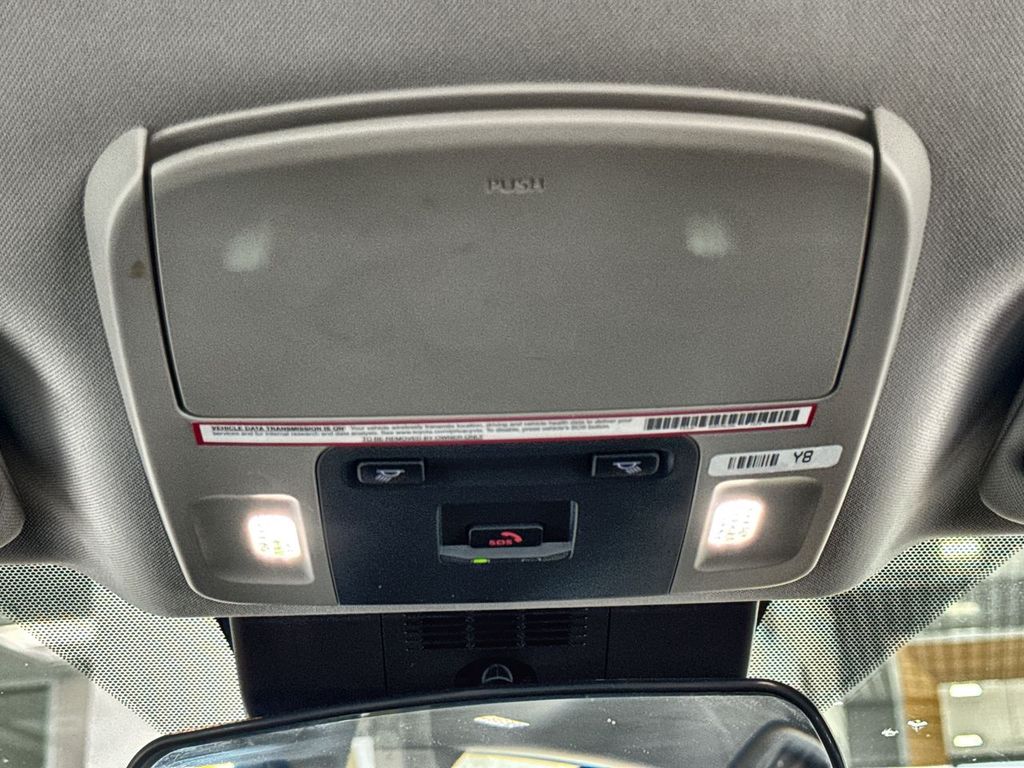 Thumbnail: 2025 Toyota Camry - 23