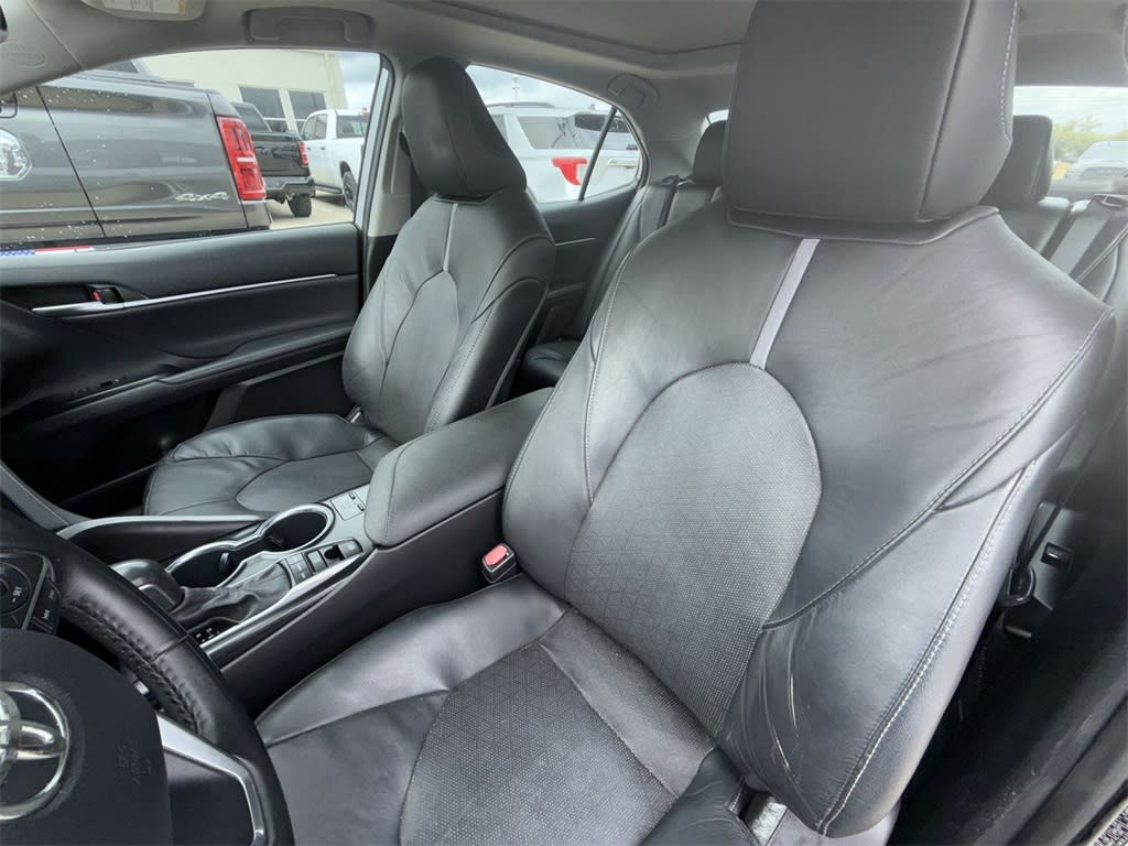 Thumbnail: 2020 Toyota Camry - 10