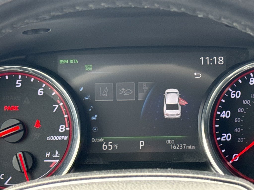 Thumbnail: 2020 Toyota Camry - 16