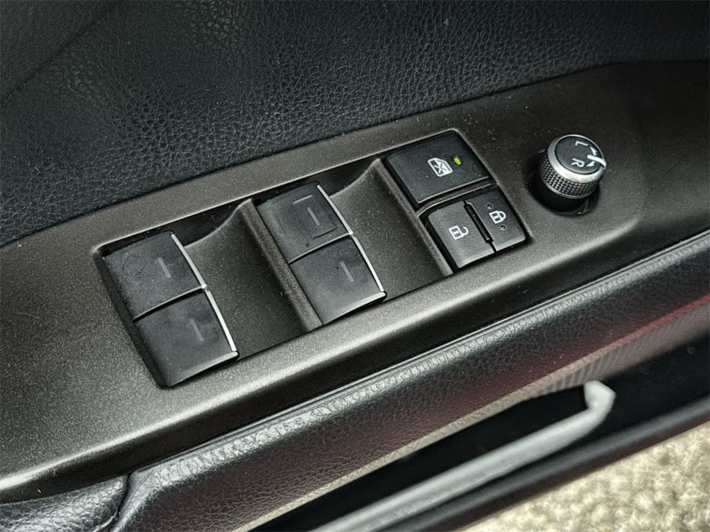 Thumbnail: 2022 Toyota Camry - 24