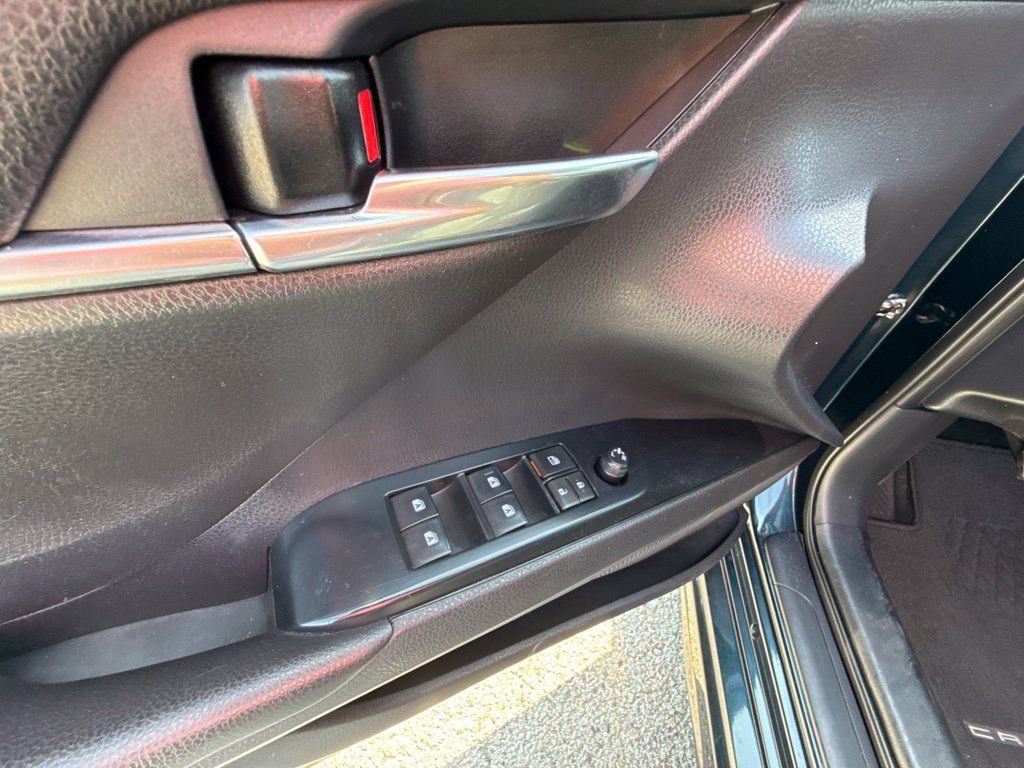 Thumbnail: 2020 Toyota Camry - 4