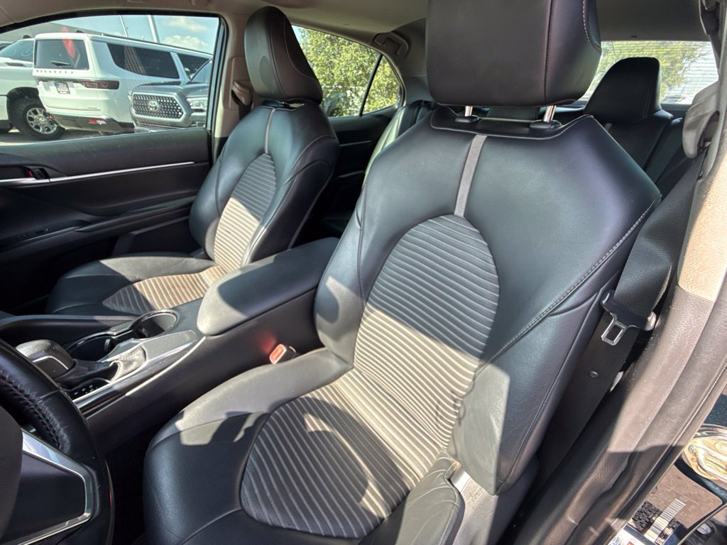 Thumbnail: 2020 Toyota Camry - 3