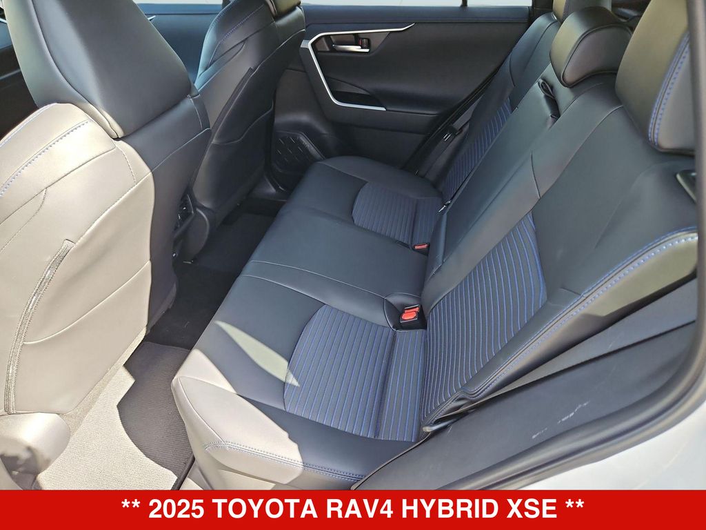 Thumbnail: 2025 Toyota RAV4 - 25