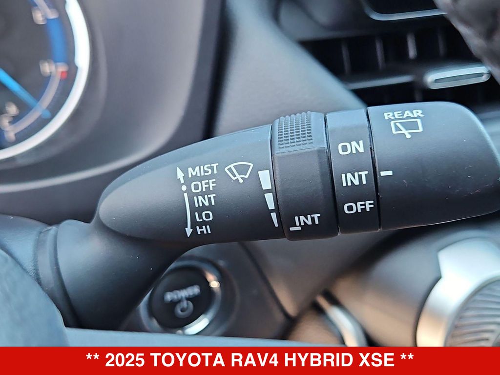 Thumbnail: 2025 Toyota RAV4 - 29