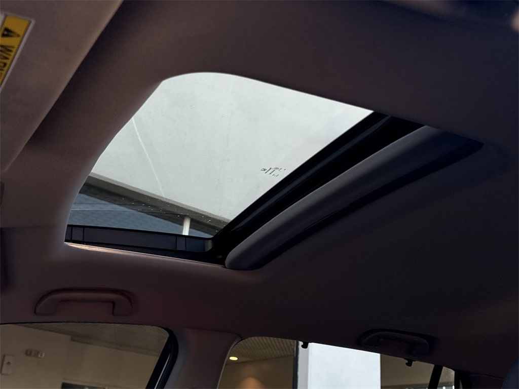 Thumbnail: 2022 Honda Pilot - 26