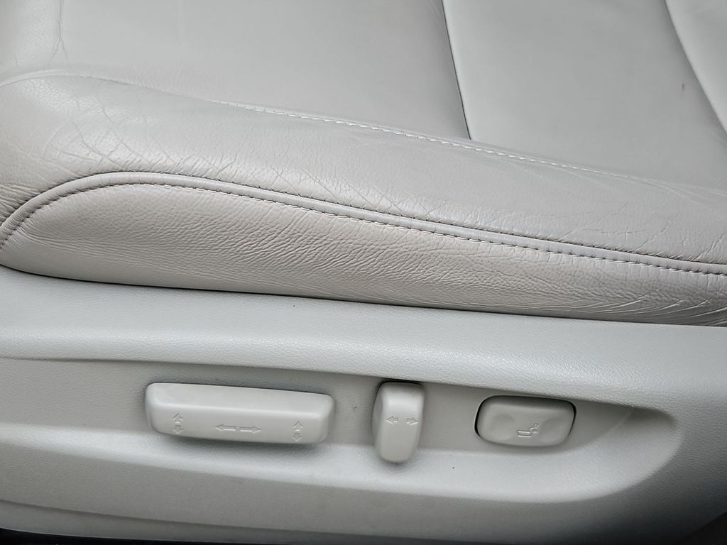 Thumbnail: 2016 Acura MDX - 26