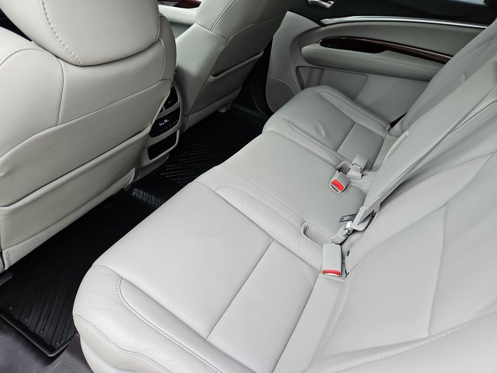 Thumbnail: 2016 Acura MDX - 13