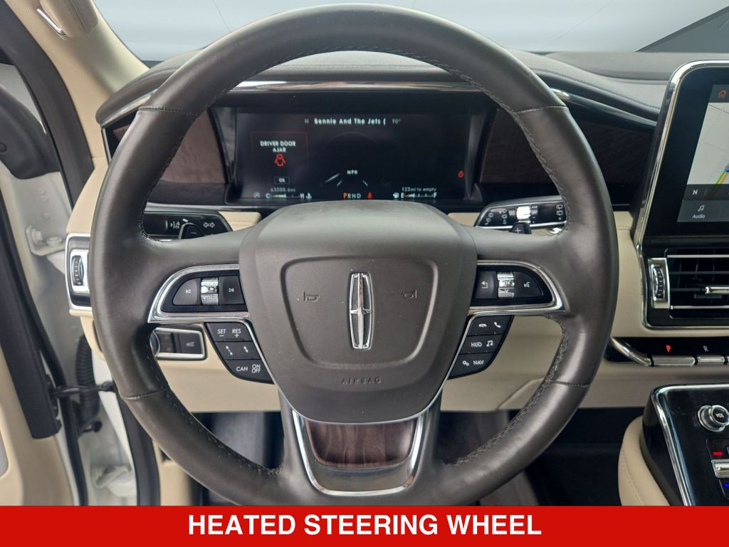 Thumbnail: 2021 Lincoln Navigator - 13