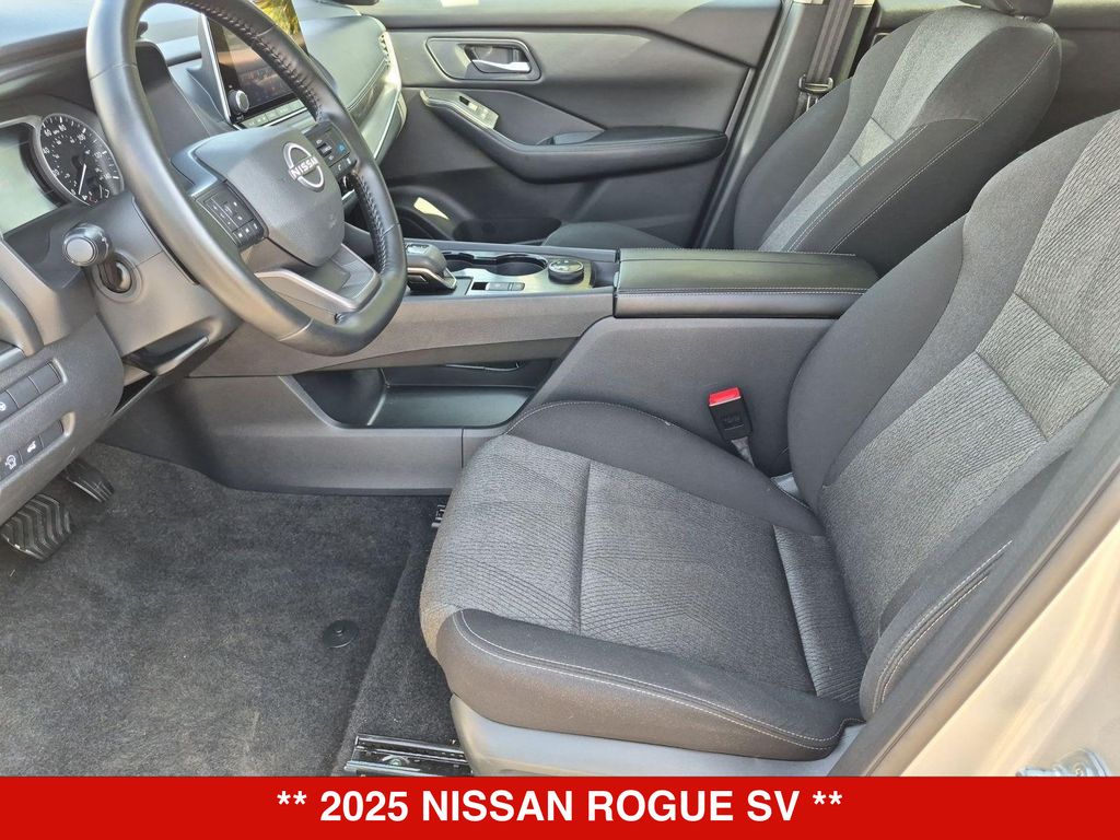 Thumbnail: 2025 Nissan Rogue - 10