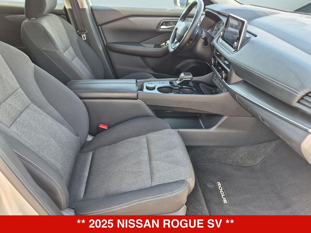 Thumbnail: 2025 Nissan Rogue - 26