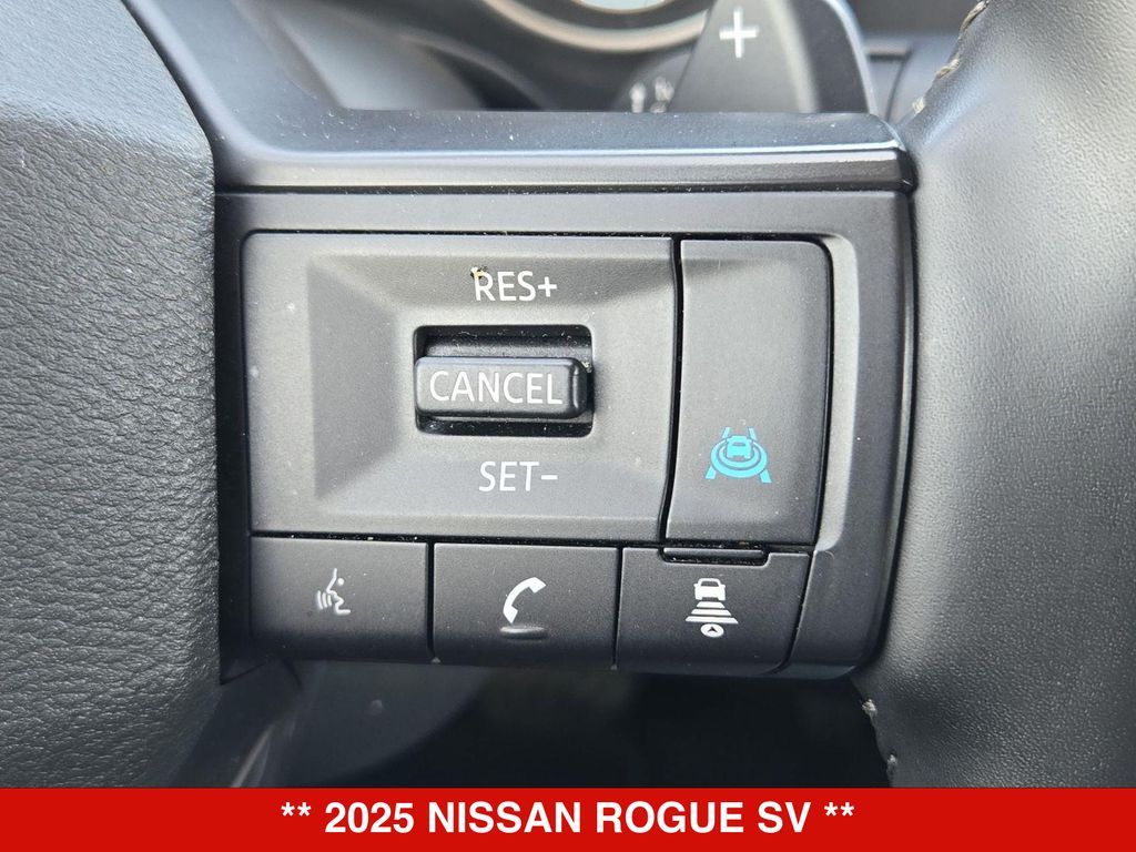 Thumbnail: 2025 Nissan Rogue - 30