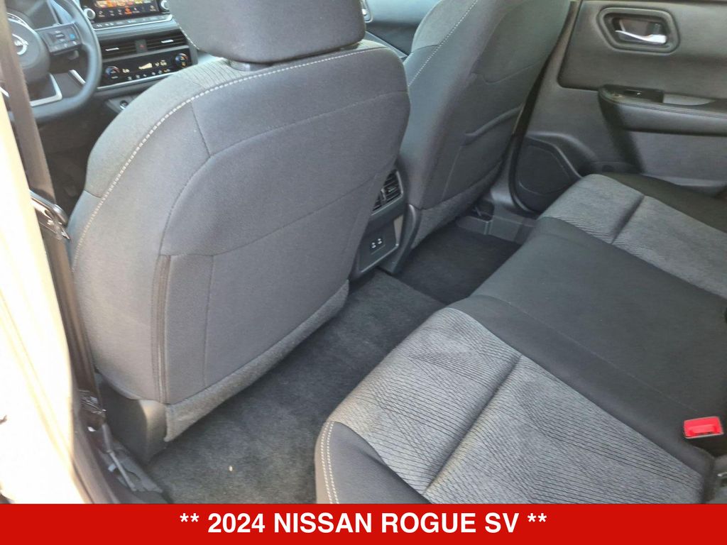 Thumbnail: 2024 Nissan Rogue - 11