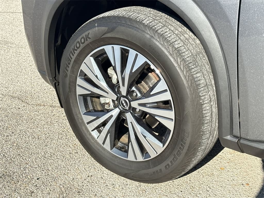 Thumbnail: 2023 Nissan Rogue - 8