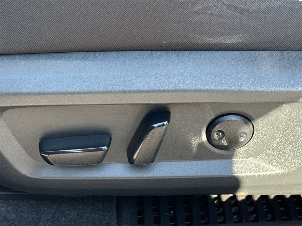 Thumbnail: 2023 Nissan Rogue - 23