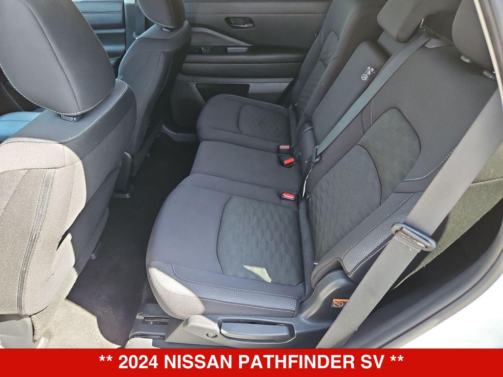 Thumbnail: 2024 Nissan Pathfinder - 13