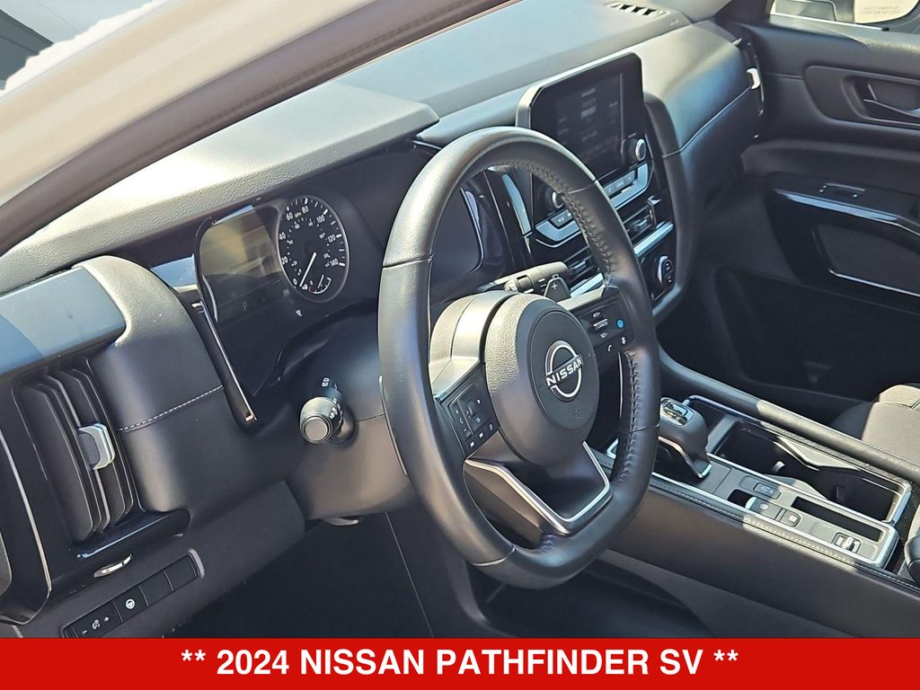 Thumbnail: 2024 Nissan Pathfinder - 2