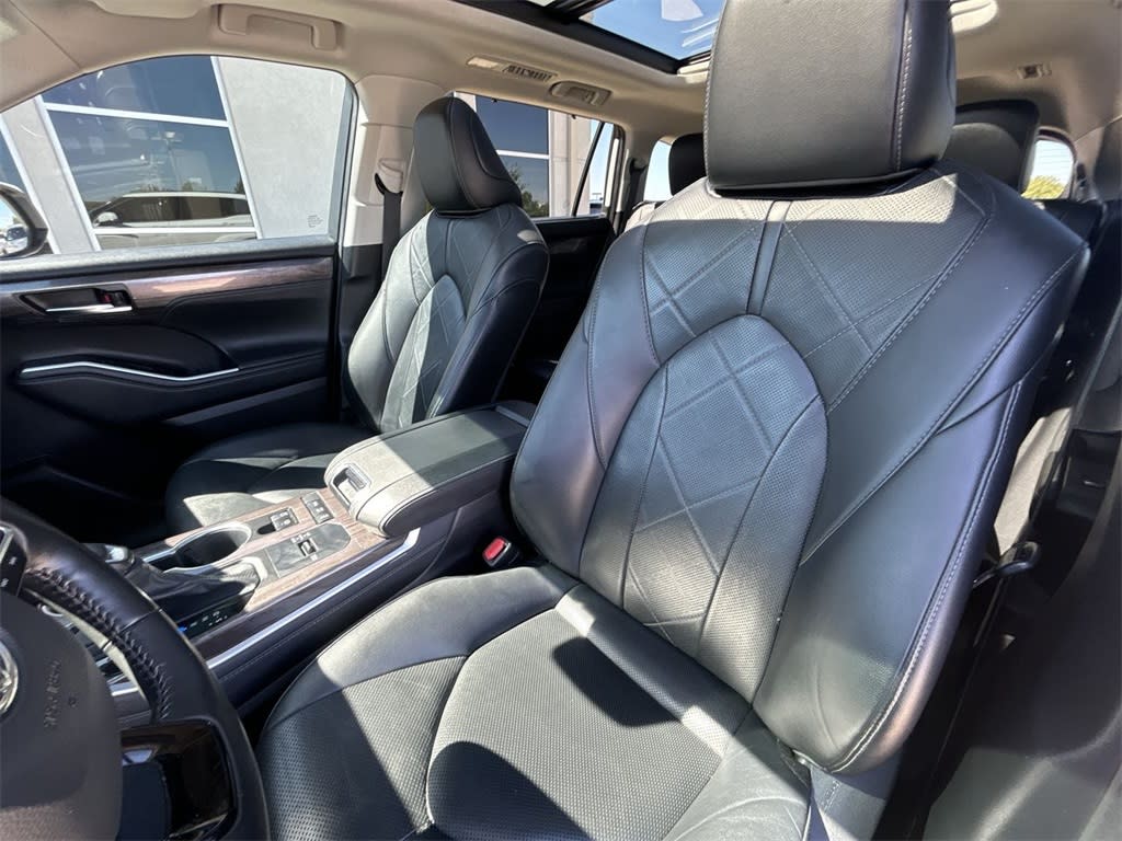 2021 Toyota Highlander Platinum 10