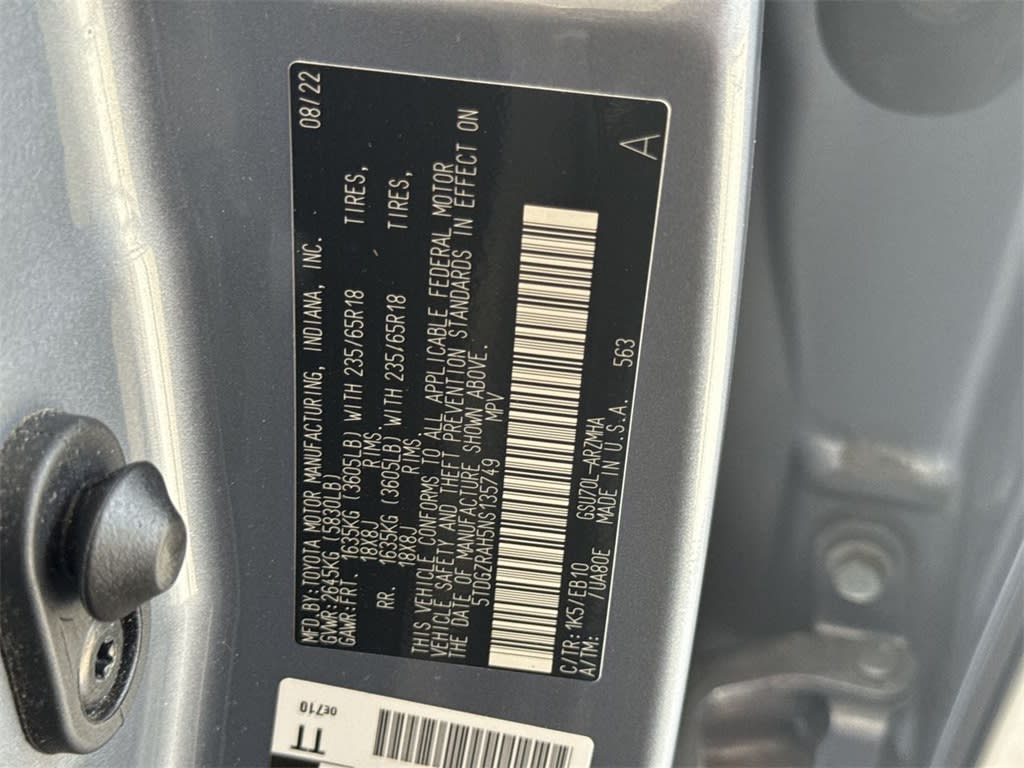 Thumbnail: 2022 Toyota Highlander - 19