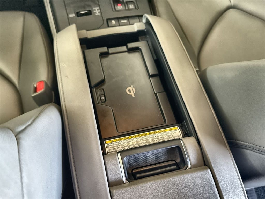 Thumbnail: 2022 Toyota Highlander - 23