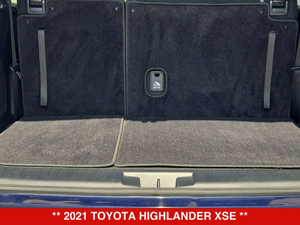 Thumbnail: 2021 Toyota Highlander - 18