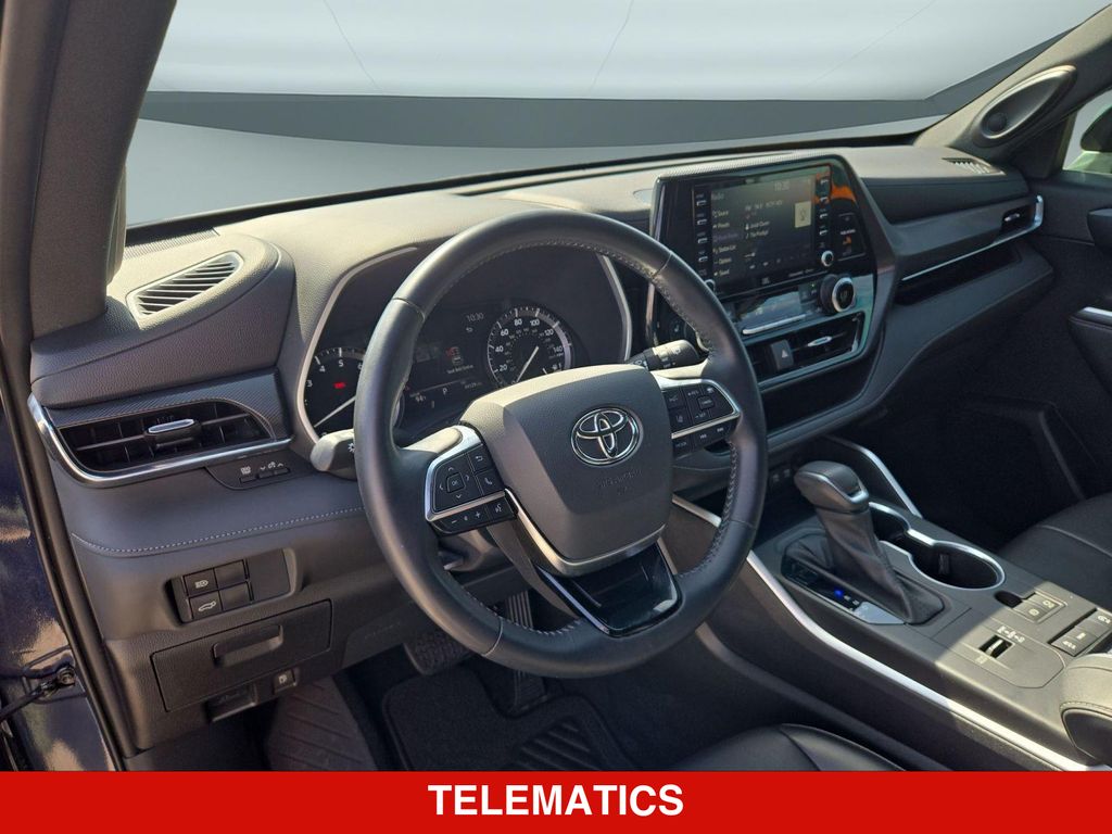 Thumbnail: 2021 Toyota Highlander - 2