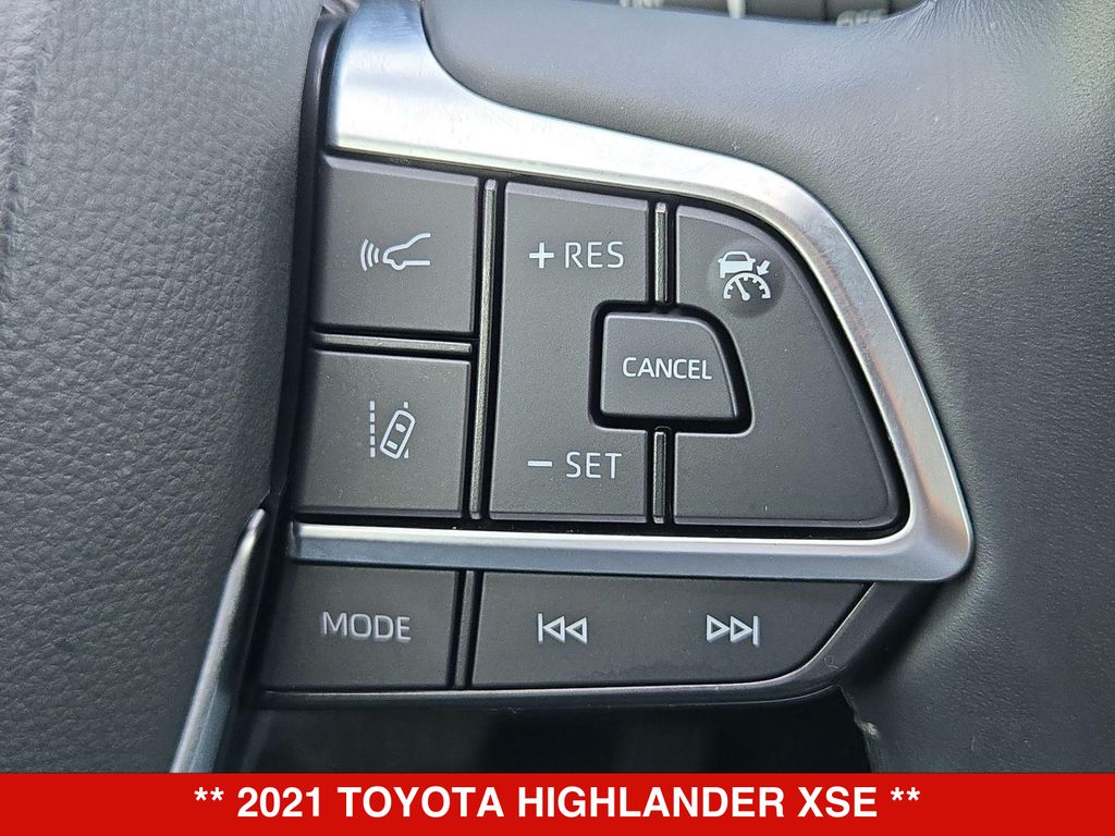 Thumbnail: 2021 Toyota Highlander - 29