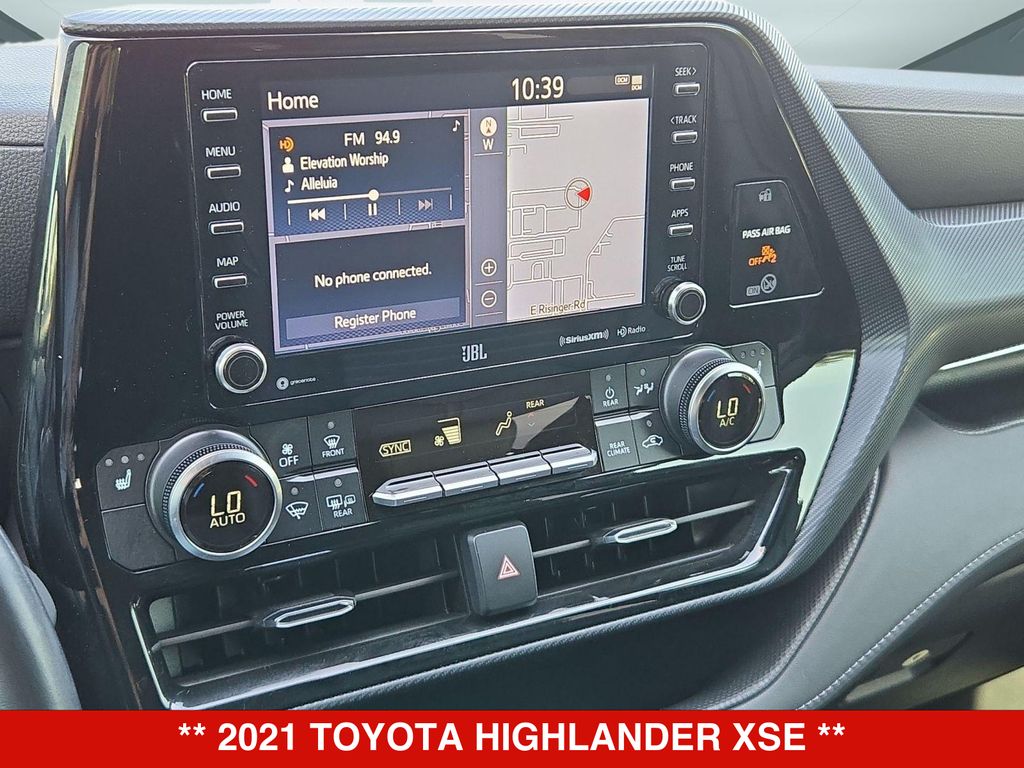 Thumbnail: 2021 Toyota Highlander - 32