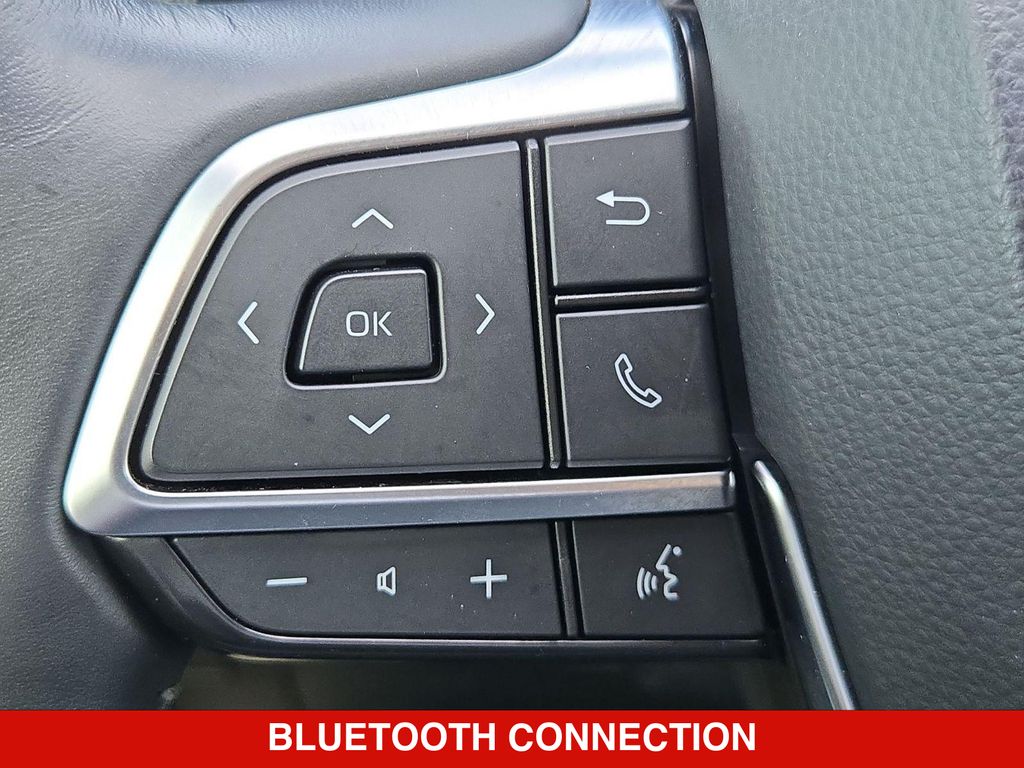 Thumbnail: 2021 Toyota Highlander - 28