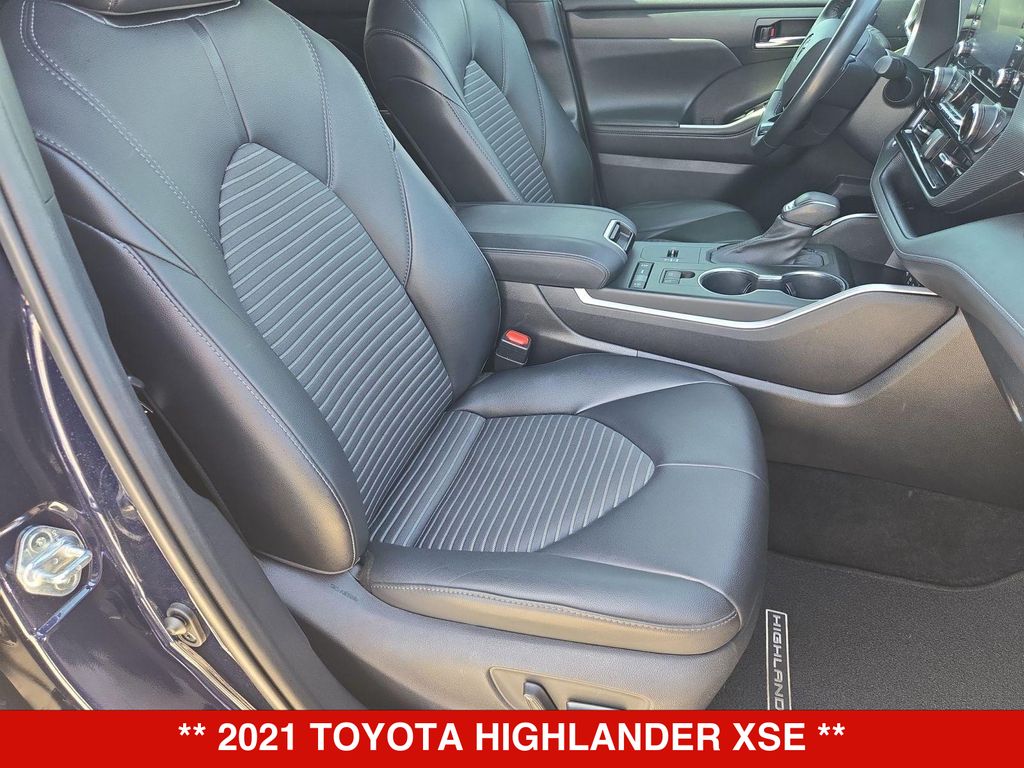 Thumbnail: 2021 Toyota Highlander - 27