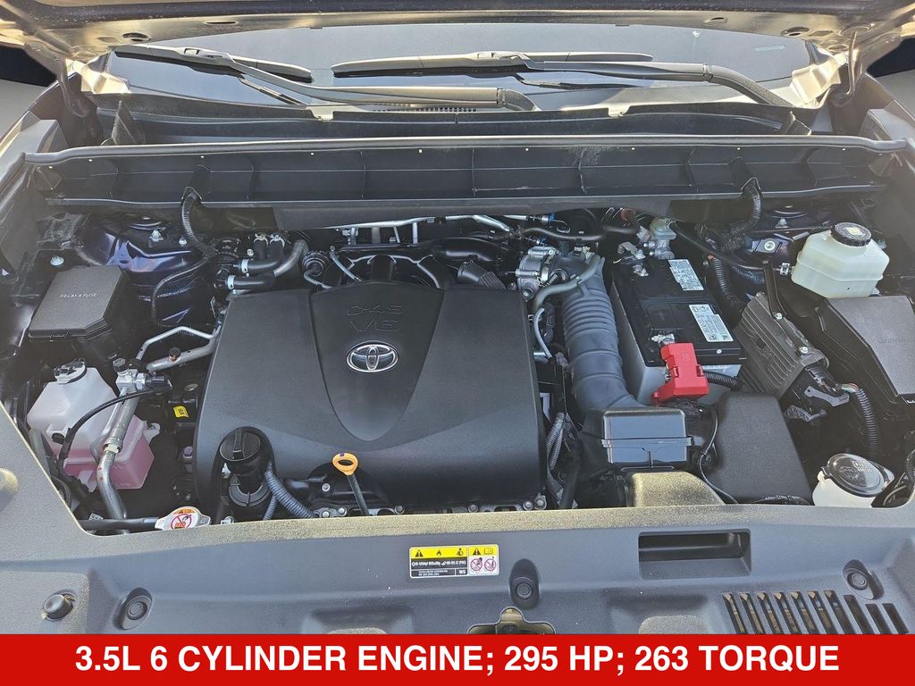 Thumbnail: 2021 Toyota Highlander - 9