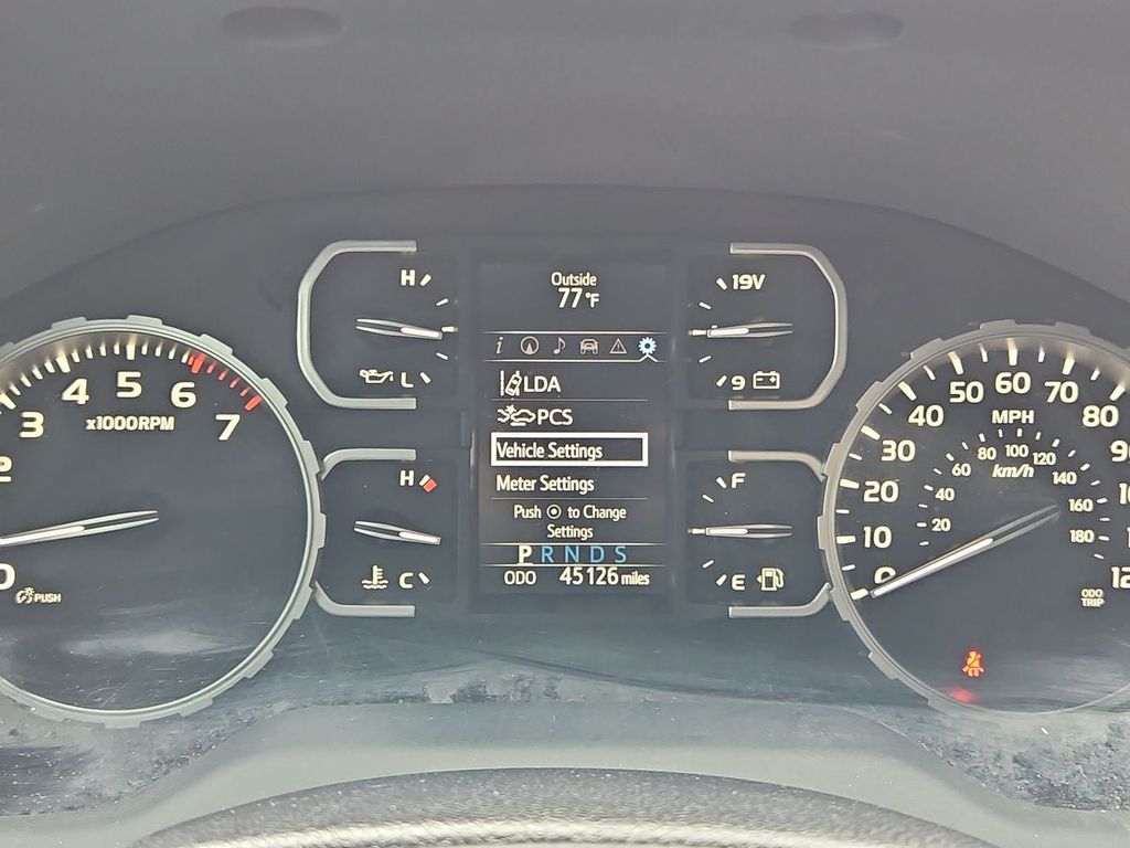 Thumbnail: 2021 Toyota Tundra - 16