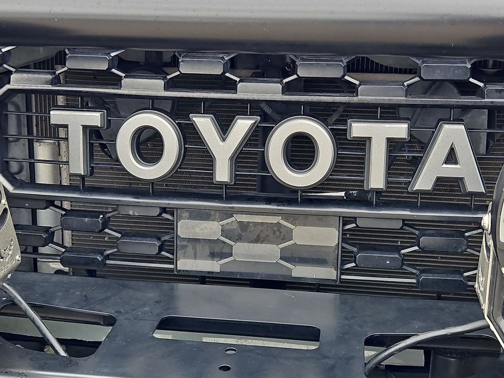 Thumbnail: 2021 Toyota Tundra - 25