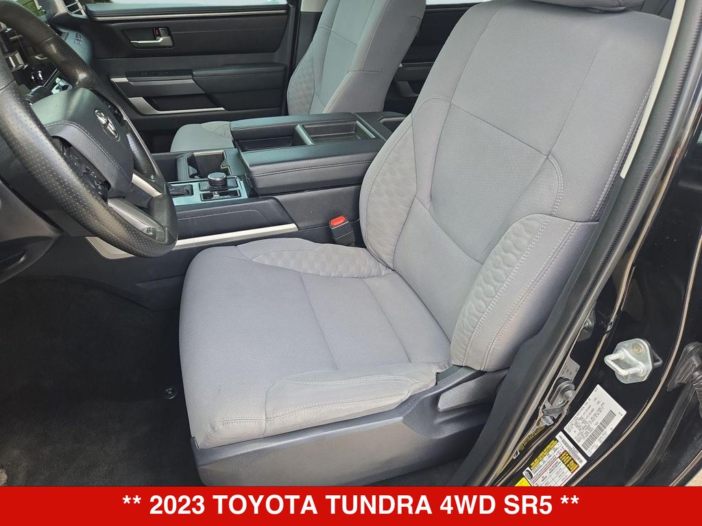 Thumbnail: 2023 Toyota Tundra - 11