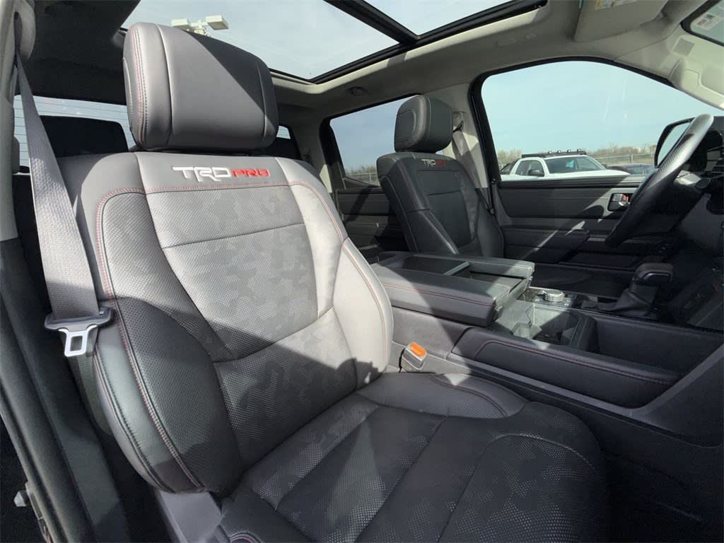 Thumbnail: 2022 Toyota Tundra - 12